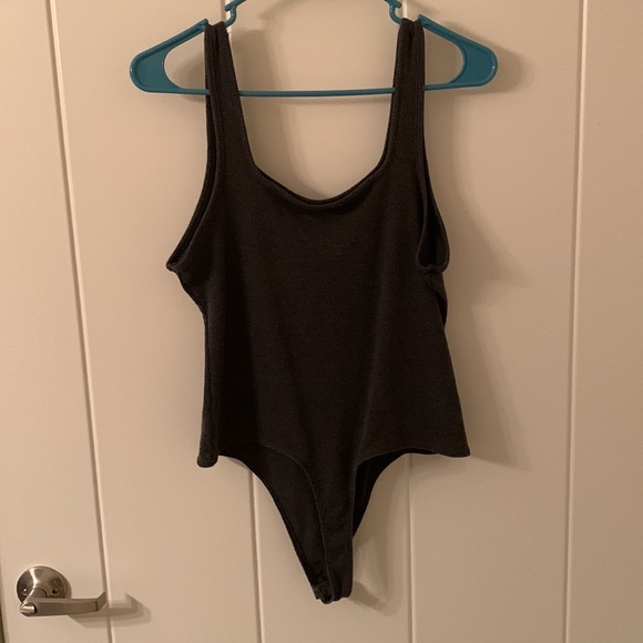 american eagle gray bodysuit - Picture 3 of 3